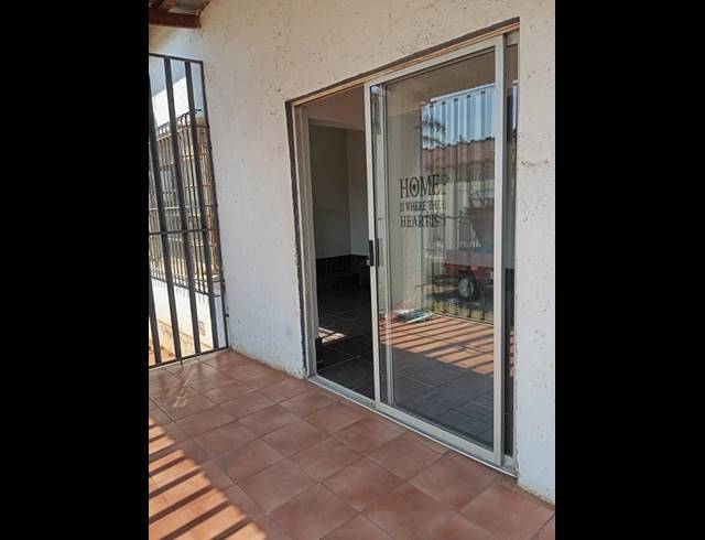 3 BEDROOM PROPERTY TO RENT IN PRIMROSE